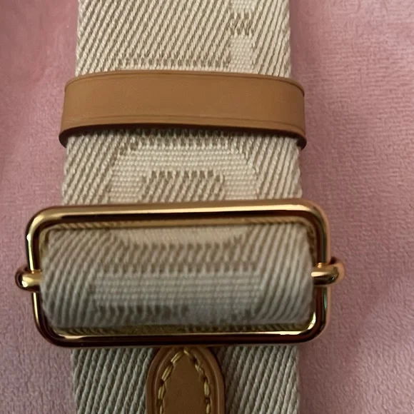 Louis Vuitton Coussin Crossbody Strap - Picture 3 of 5